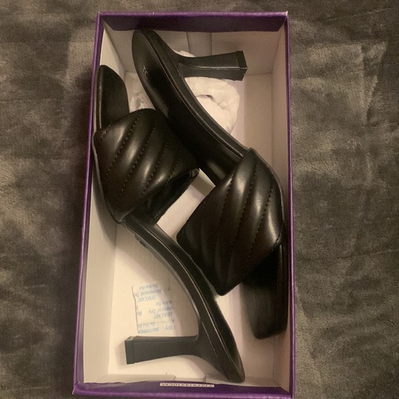 Top Moda low heel Sandal - Picture 4 of 8